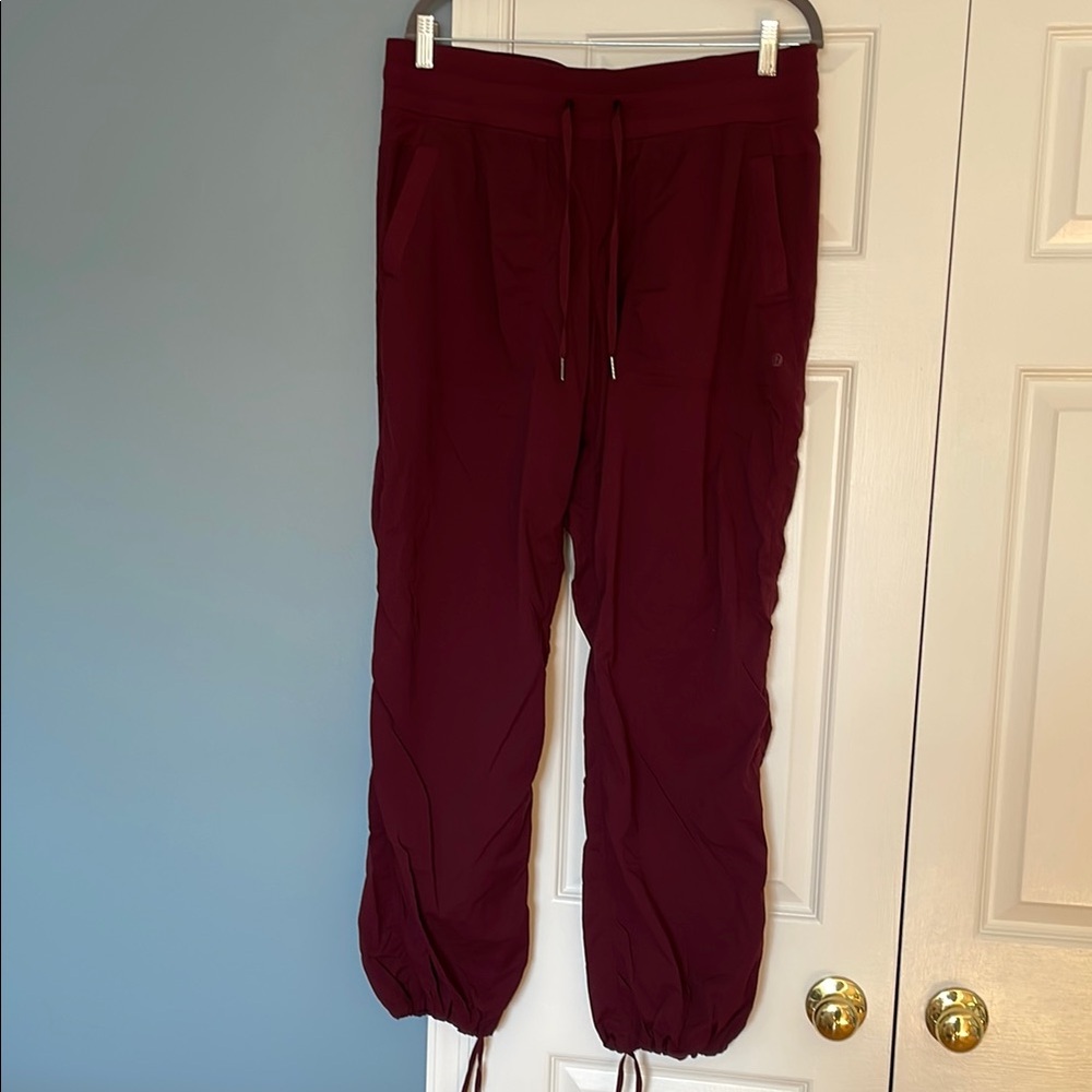 Women’s Lululemon Studio Pants